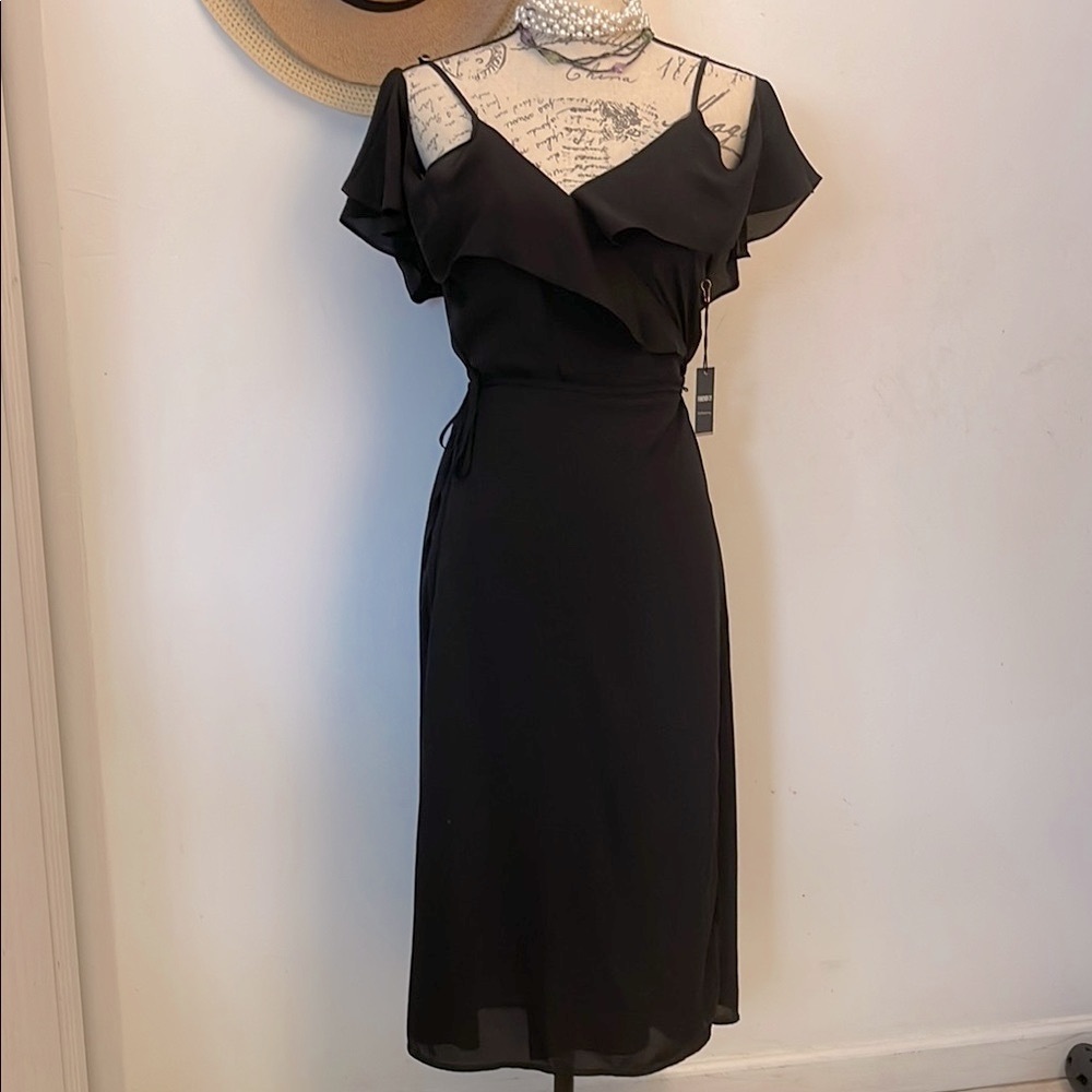 NWOT Forever 21 | Women’s Black Sheath Dress with Ruffled Flutter Sleeves XL